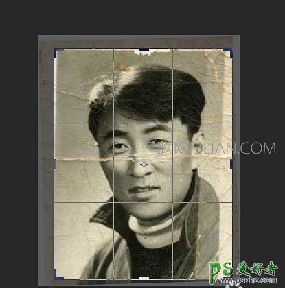 Photoshop初级教学之老照片修复教程，学习怎么修复破损老照片。